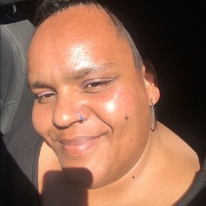 Meet your Posher, Frances